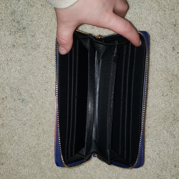 Wallet - Picture 3 of 3